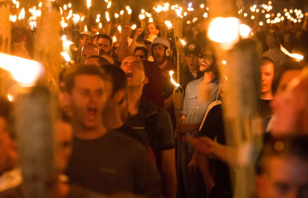 Факельное шествие, фото Zach Roberts/NurPhoto/Getty Images